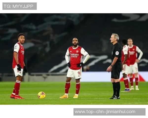 阿雅克与梅斯历史交锋回顾及两队发展历程分析